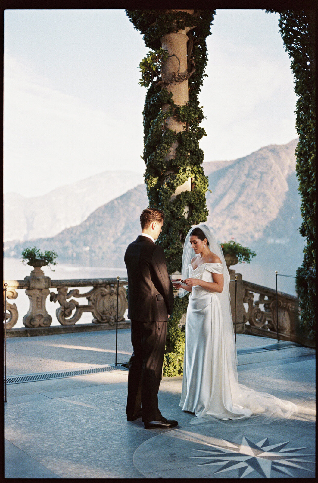 Flora_And_Grace_Lake_Como_Editorial_Film_Wedding_Photographer (69 von 84)