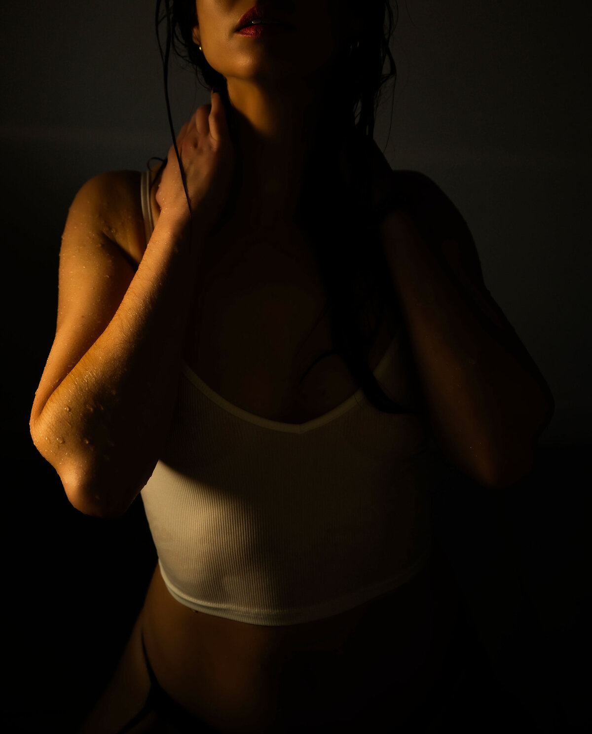 Vrouw in nat hemdje door 4 all time photography