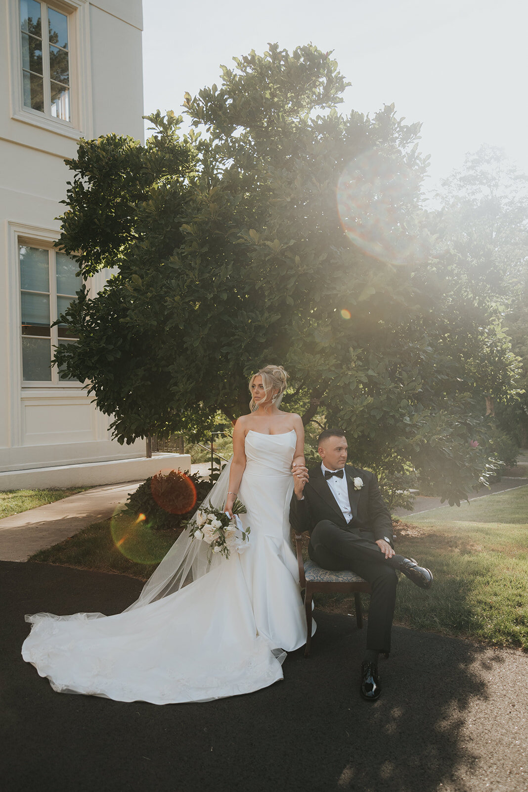 MODERN-GARDEN-MANSION-SUMMER-WEDDING-LINDSAY-BESNIK_PHOTOS_BY_MARIA_B_LUNG_0328