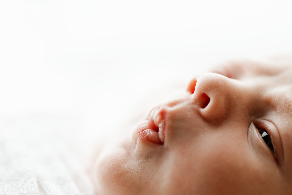 anchorage-newborn-photographer-43