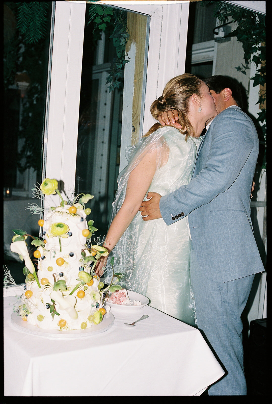 Abby & Levi-wedding-Preview-1039_websize