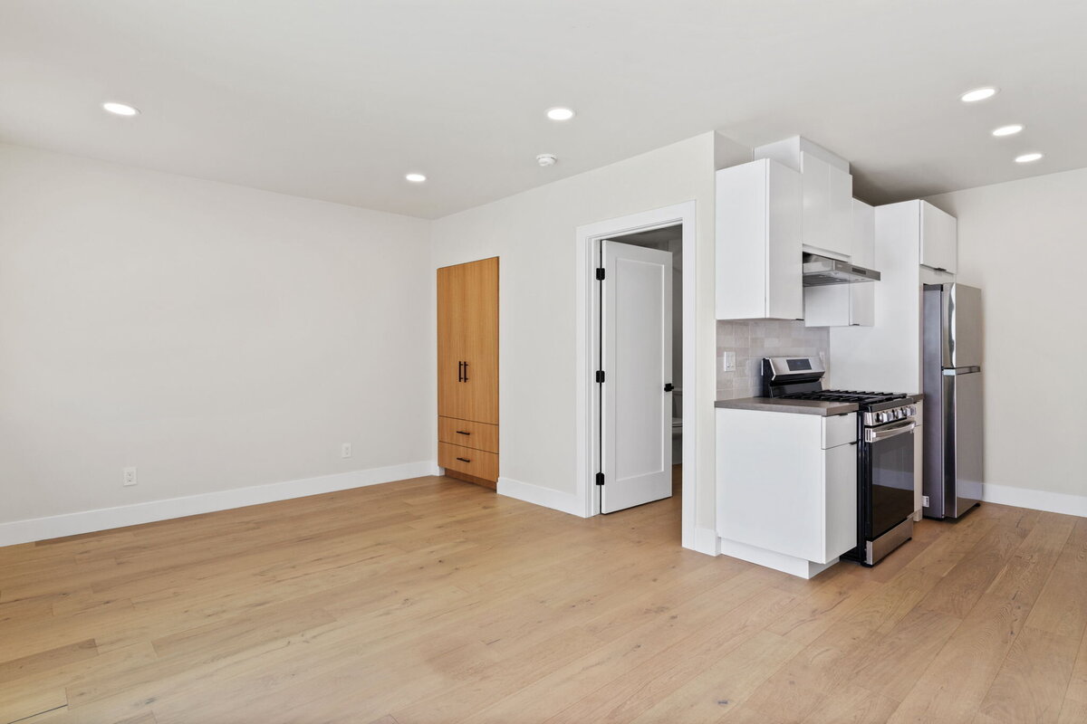 awd-clean-adu-kitchenette-wood-floors