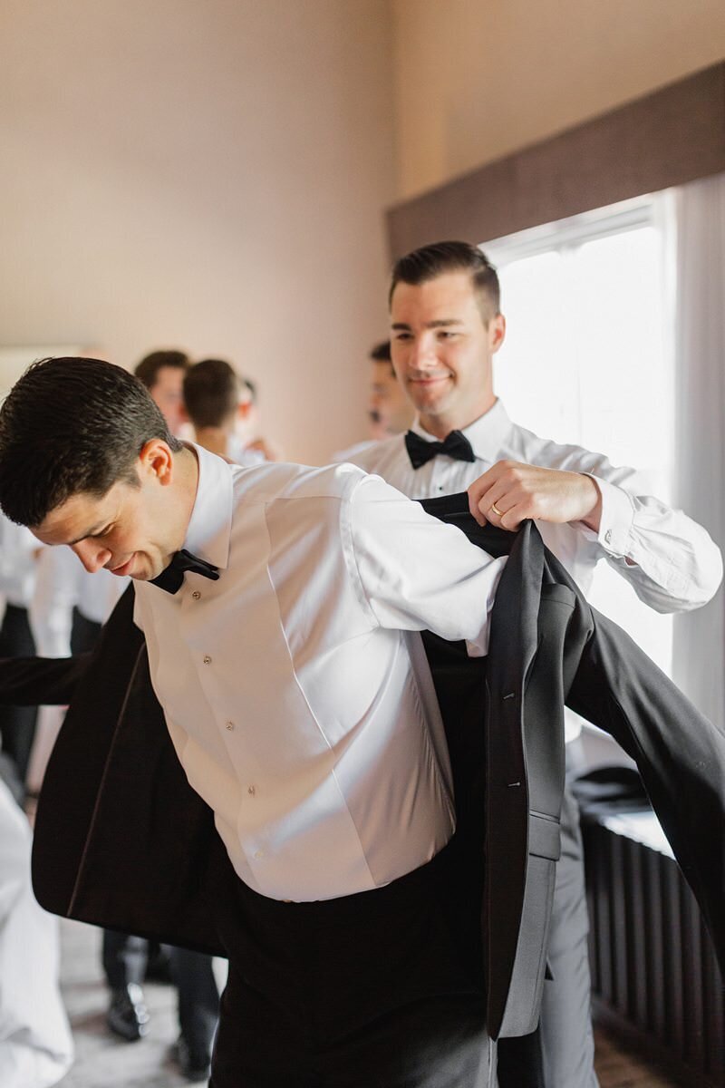 Classic Wedding at City Church of Evansville with Reception at ECC096