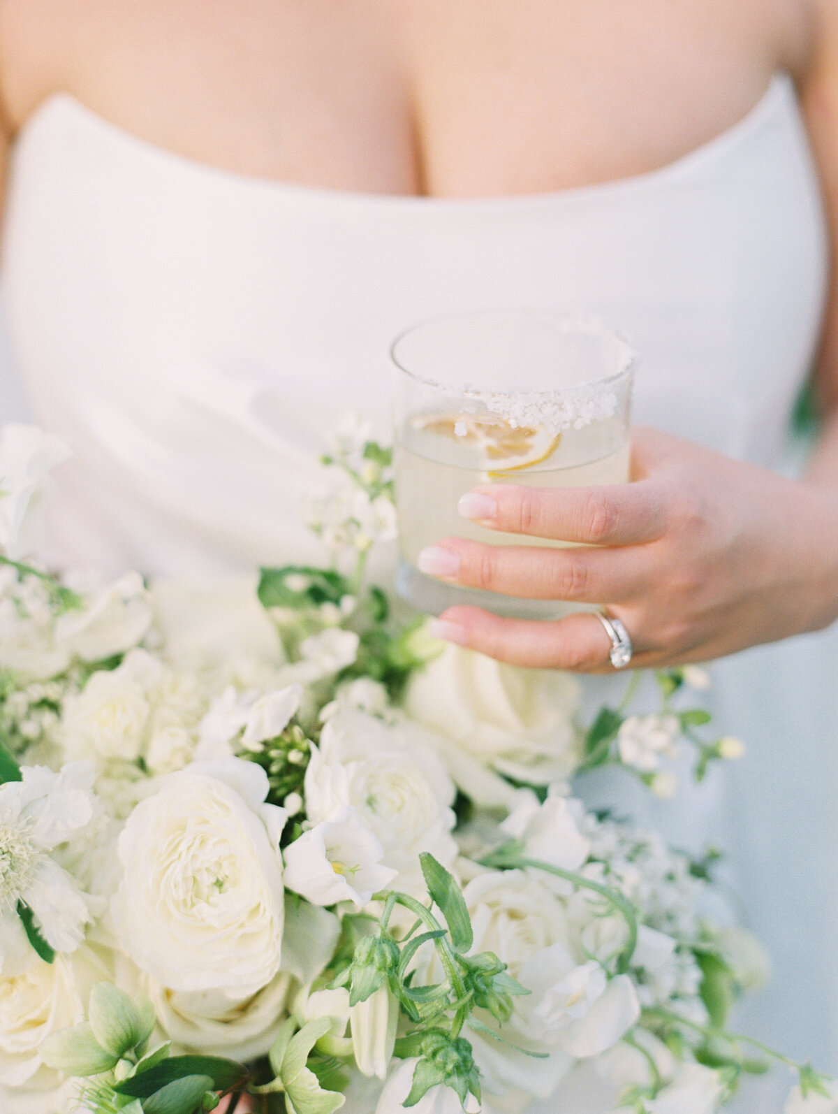 bride-and-groom-portraits-north-texas-lazy-s-hacienda-wedding-11