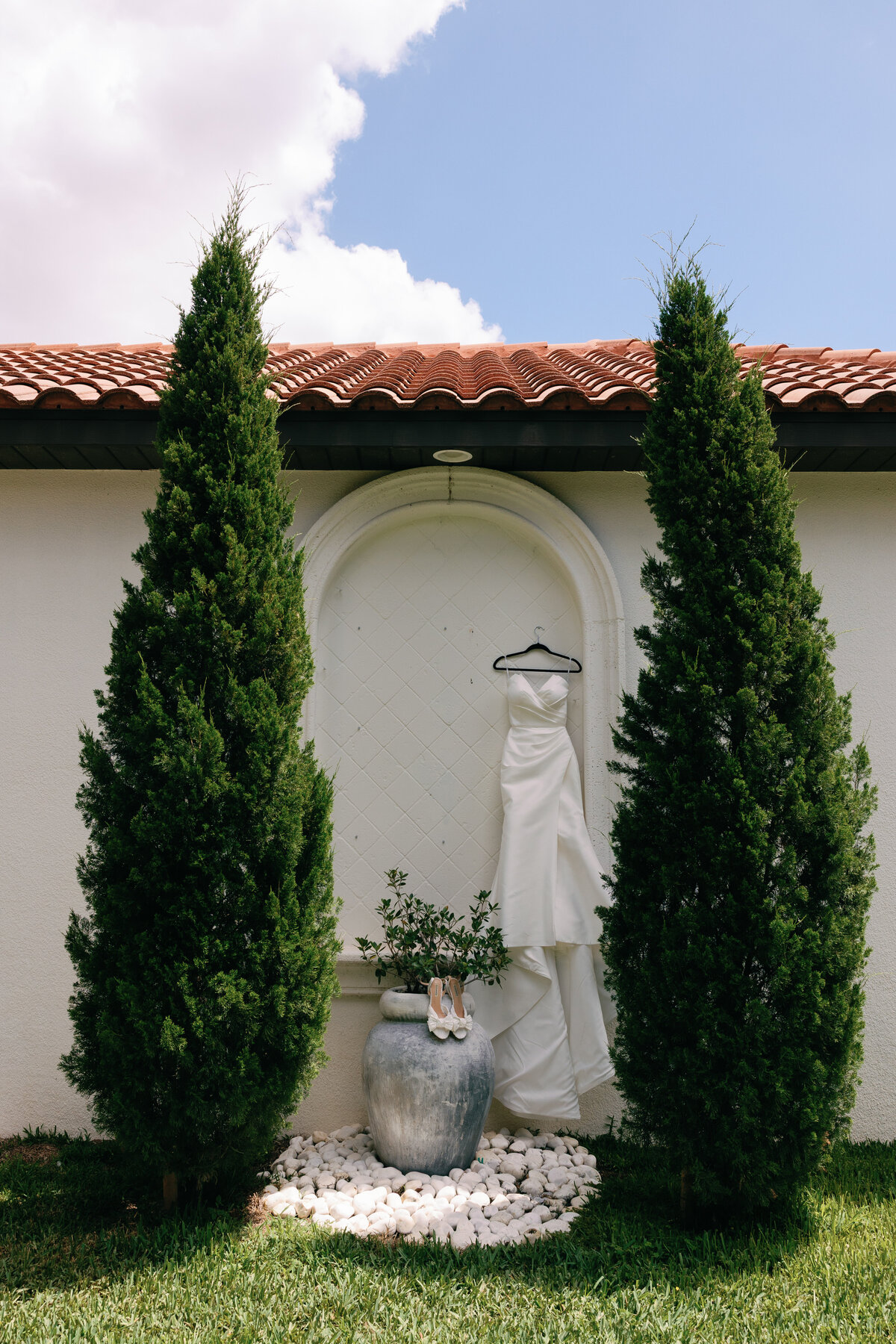 Wedding Dress and show details at La Casa Toscana