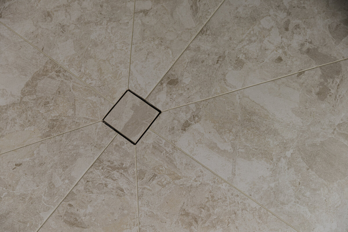 Dark and Moody Bathroom Inspiration