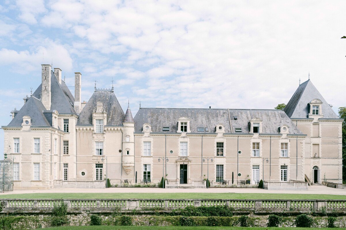 62-Alexandra-Vonk-Destinationwedding-Chateau-de-Jalesnes-Loire-France