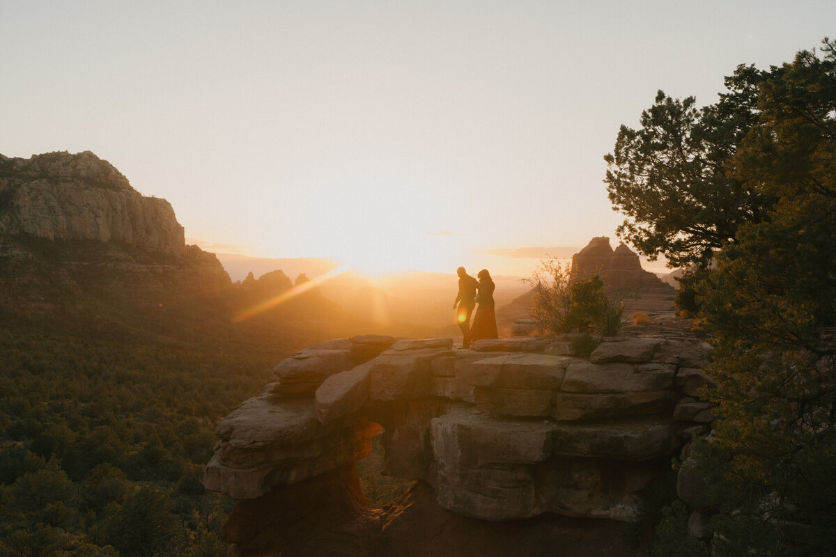 Sarah Folkers Photo Sedona Merry Go Round Rock Elopement Engagement-14