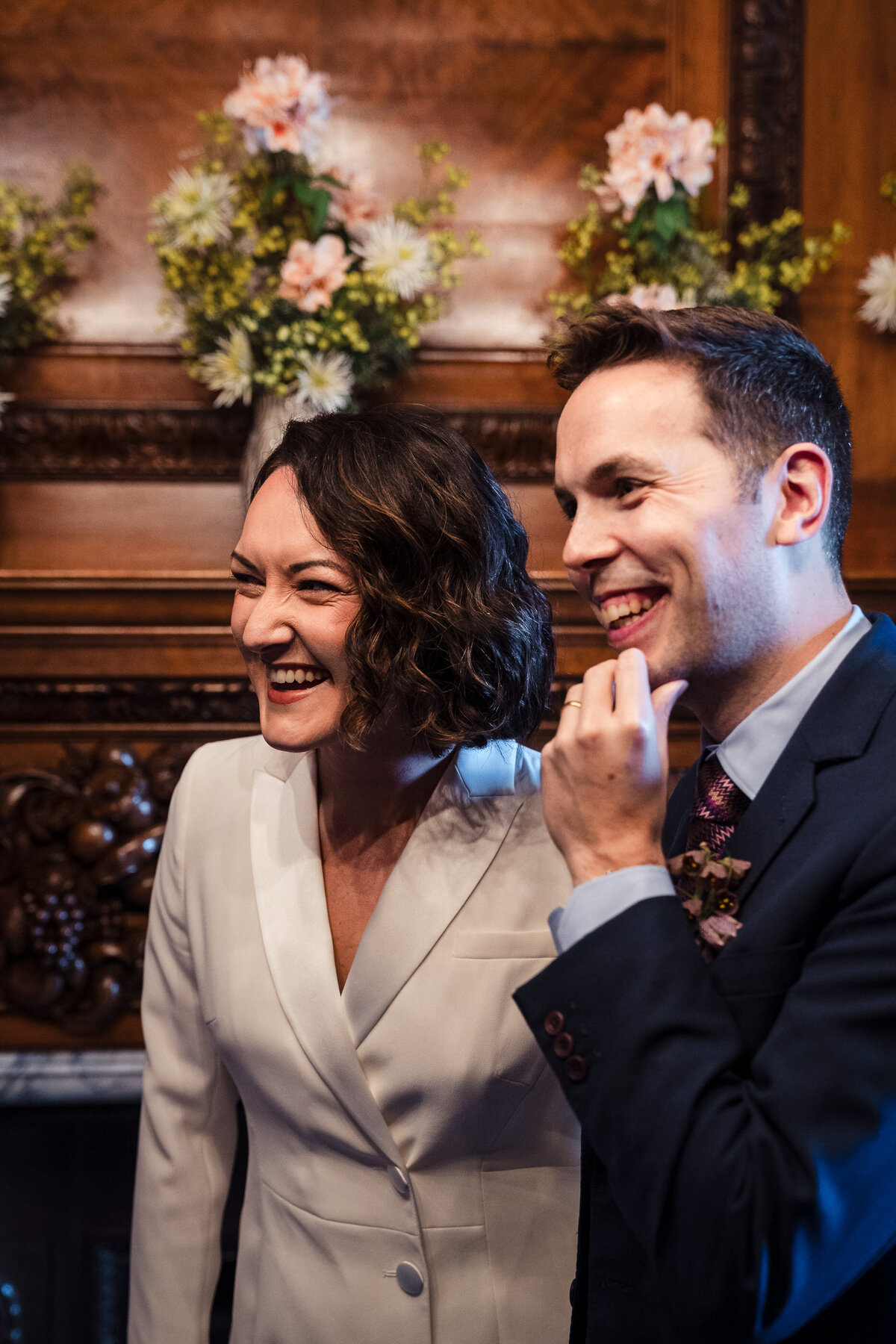 intimate-london-old-marylebone-town-hall-wedding-27
