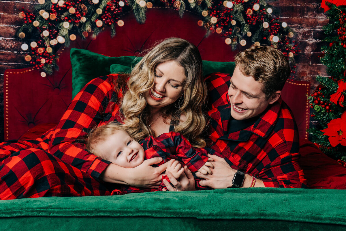 Holiday family photography session with Melissa Byrne