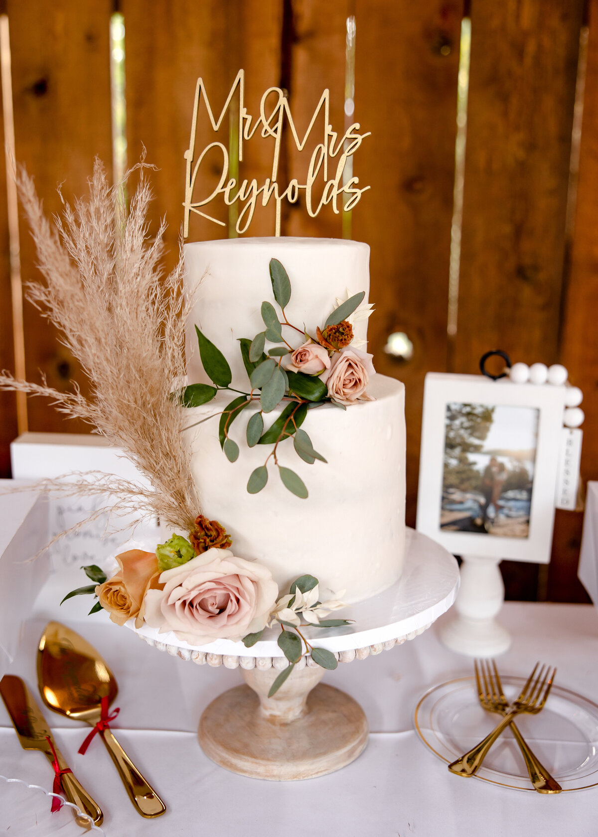 05282023_Emily+ZachWedding_GraceBarnCA_AnjaJensenPhotography-1235
