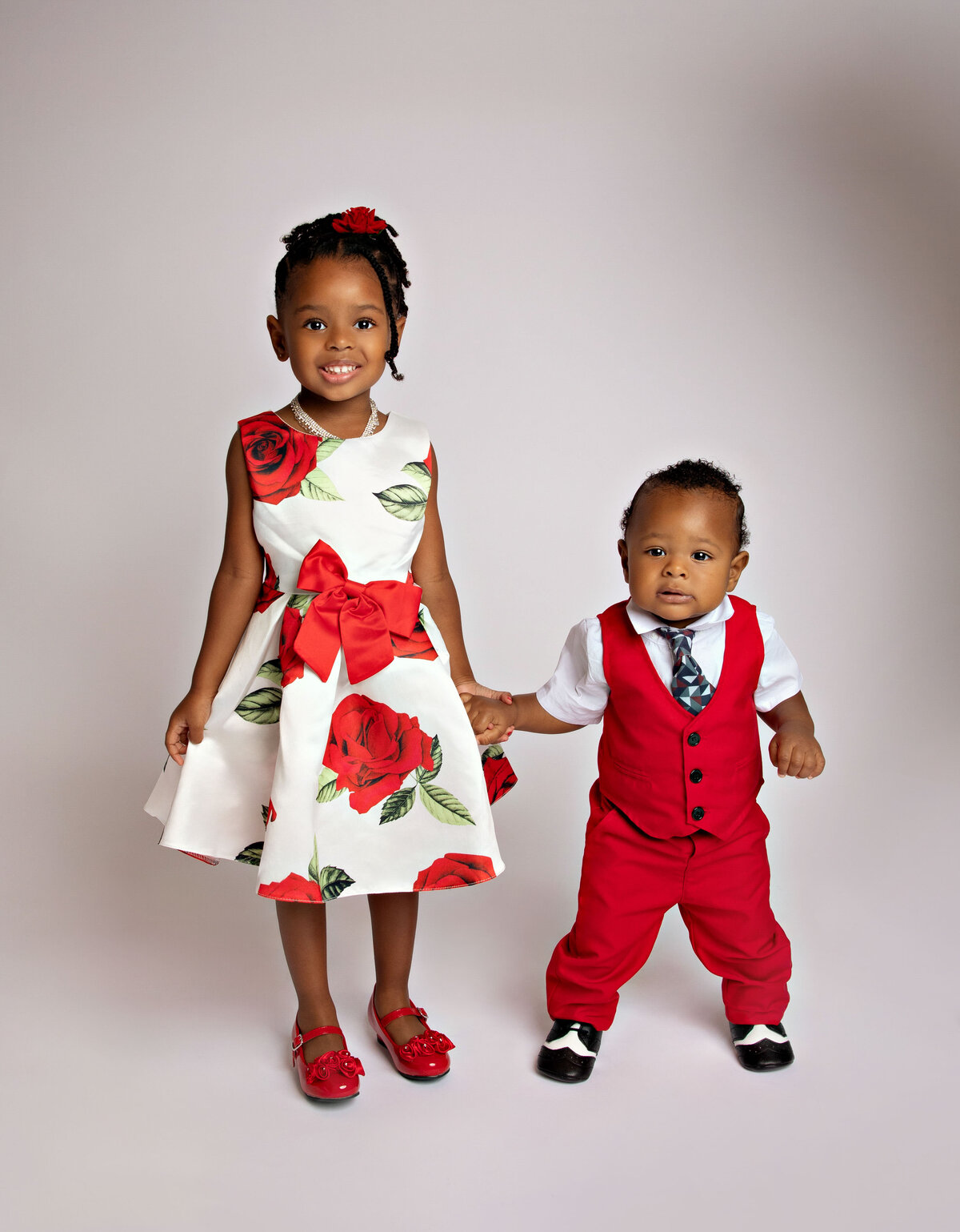 familybirthdaynewbornboyamilynewborngirlfirstbirthdayportraiturephotographystudioportraitsnewborngirlboyfamilyEvaMaganaPhotographychildphotographer (17 of 6)