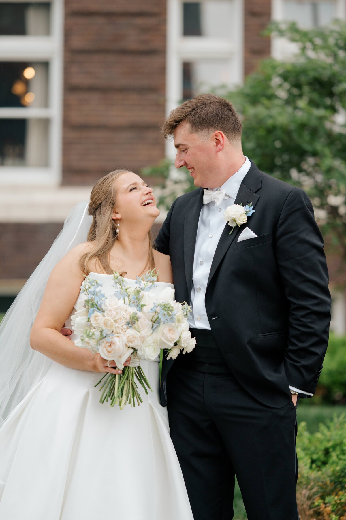 The Cottonwood Hotel Wedding Photos - Anna Brace Photography - Omaha Wedding Photographers-25