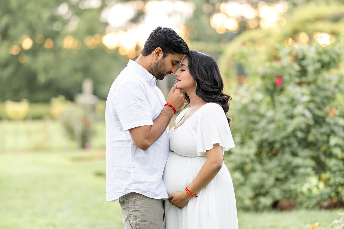 rose-garden-maternity-session-connecticut-11
