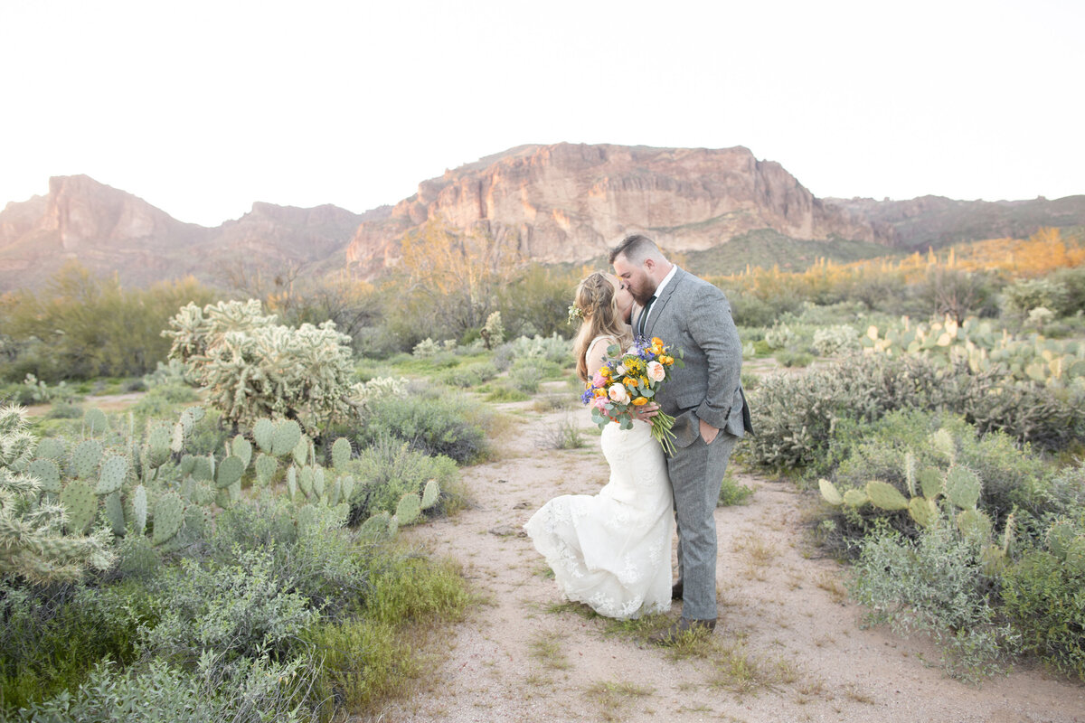 057WeddingPortfolio2020FullyAlivePhotography3500px