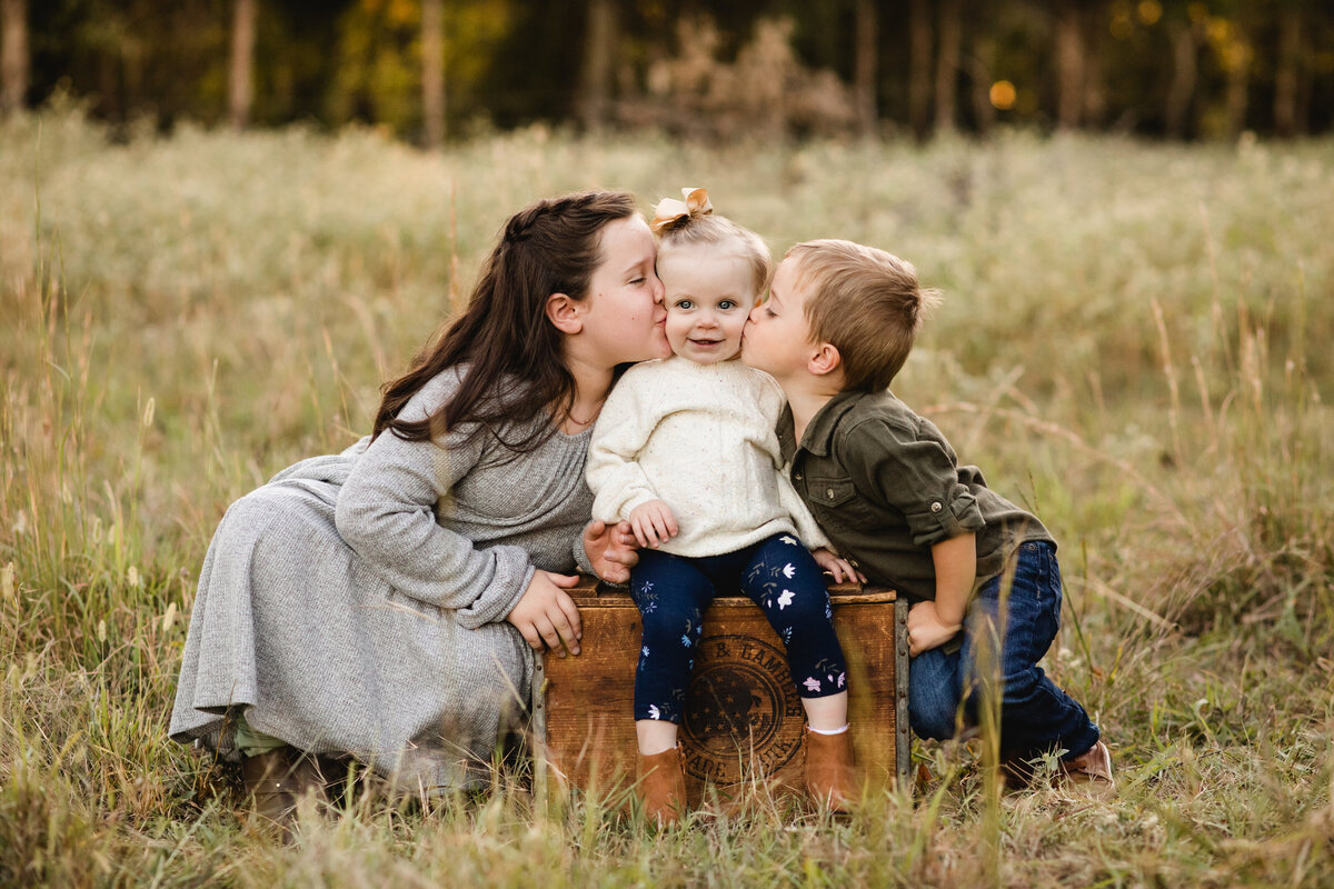 Outdoor family photography near Sherman TX; three kids