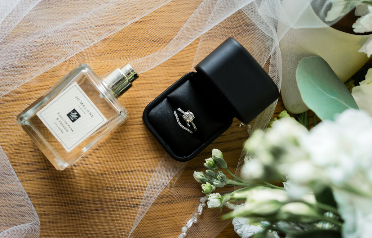 Buffalo NY and Rochester NY and WNY Wedding Photographer Finger Lakes region Wedding Photographer Hayloft In The Grove