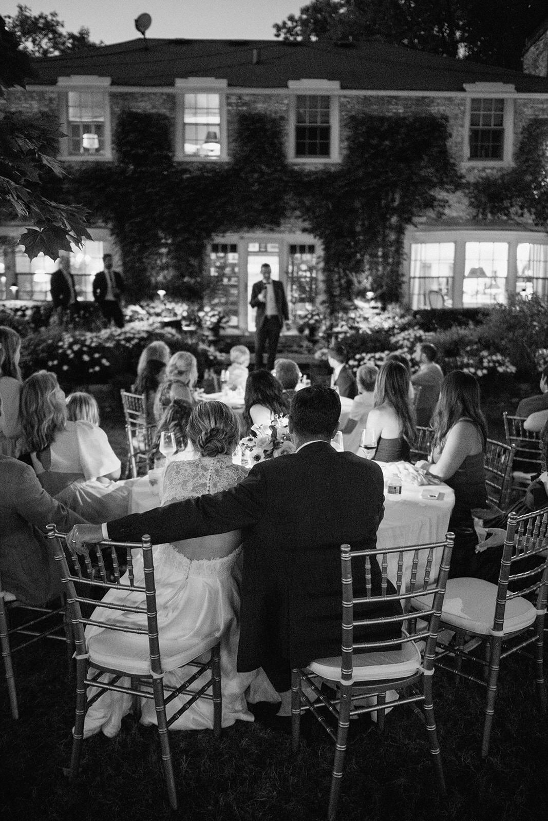lake-forest-chicago-suburbs-chicagoland-backyard-wedding-elegant-editorial-melissa-ferrara-photography01025