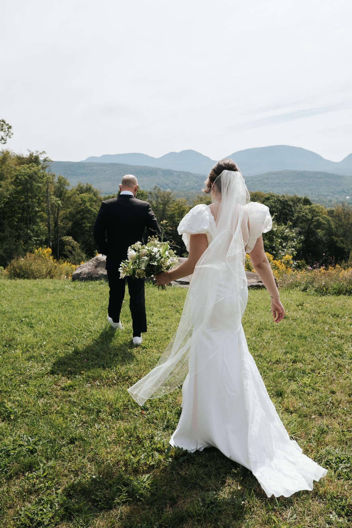 Catskills-Wedding-Planner-Canvas-Weddings-Hayfield-Catskills-Wedding-32