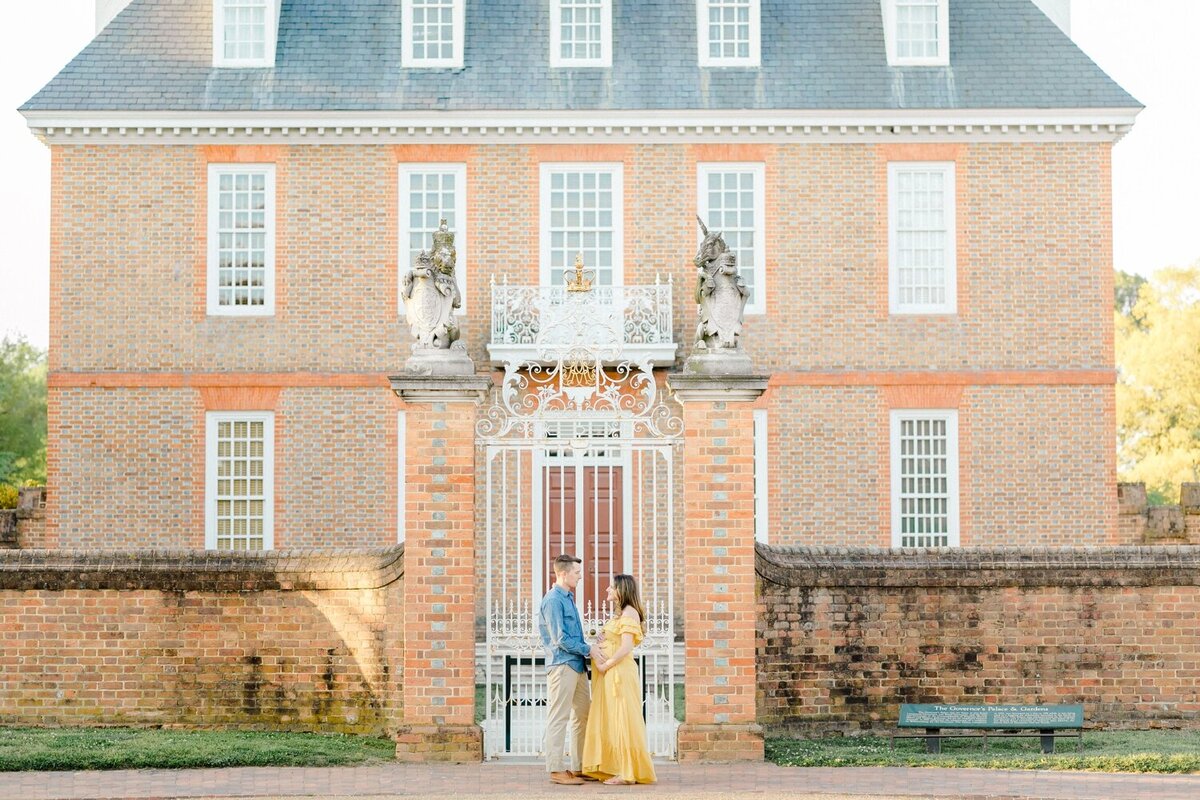 colonial williamsburg_maternity session_2747