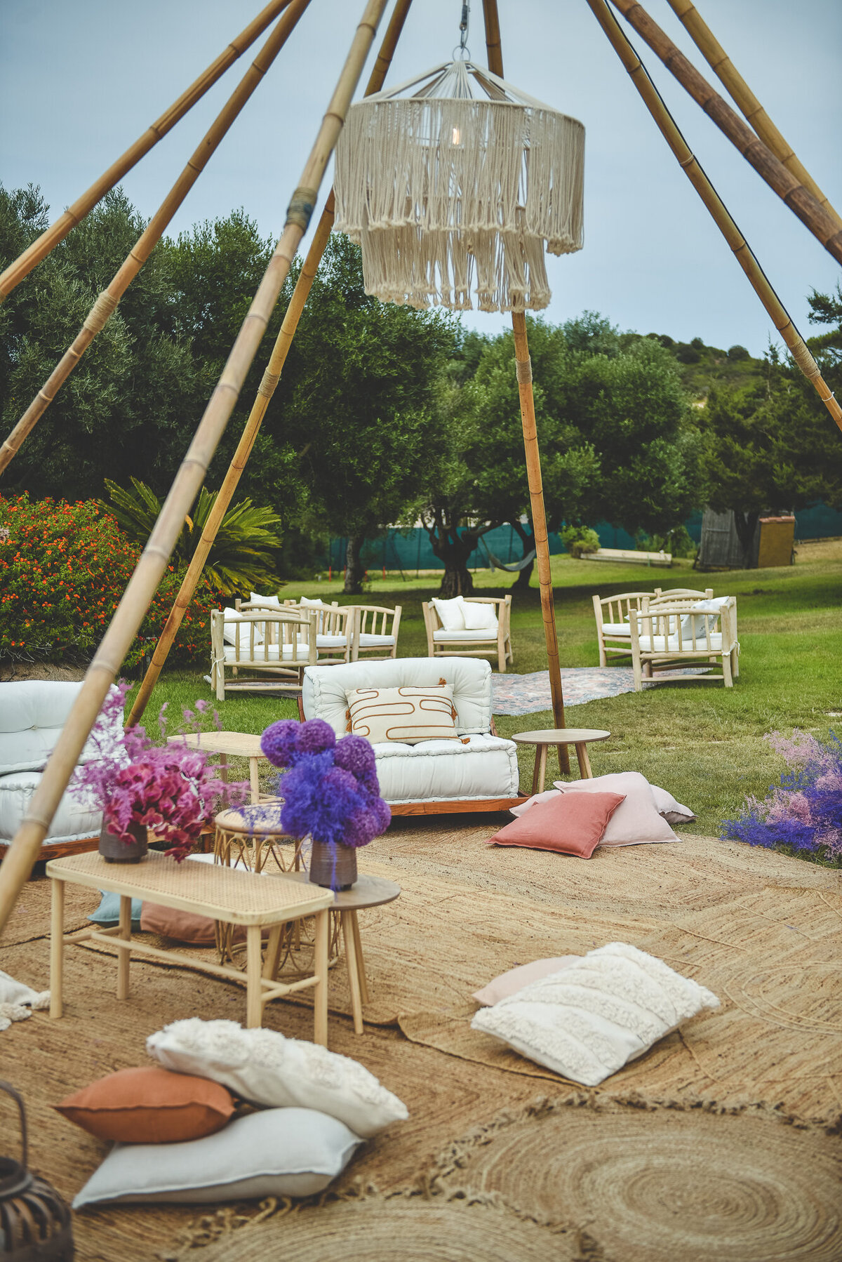 Lounge area for Extravagant and cool wedding, inspired by the magic and situations of the '70s