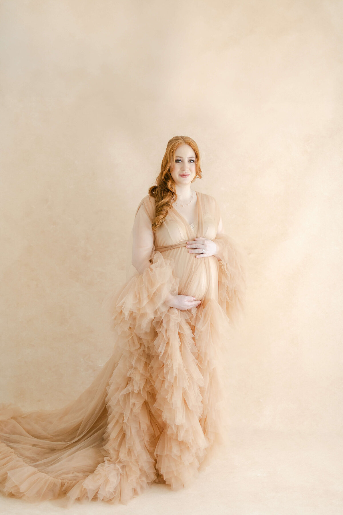 Houston-maternity-photographer-in-studio-6