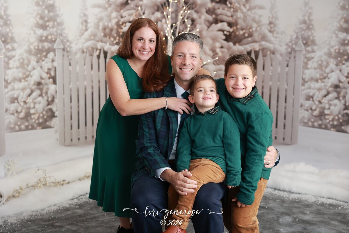 lehigh-valley-photographer-lori-generose-lg-photography-christmas-studio-mini-session-east-texas-pa