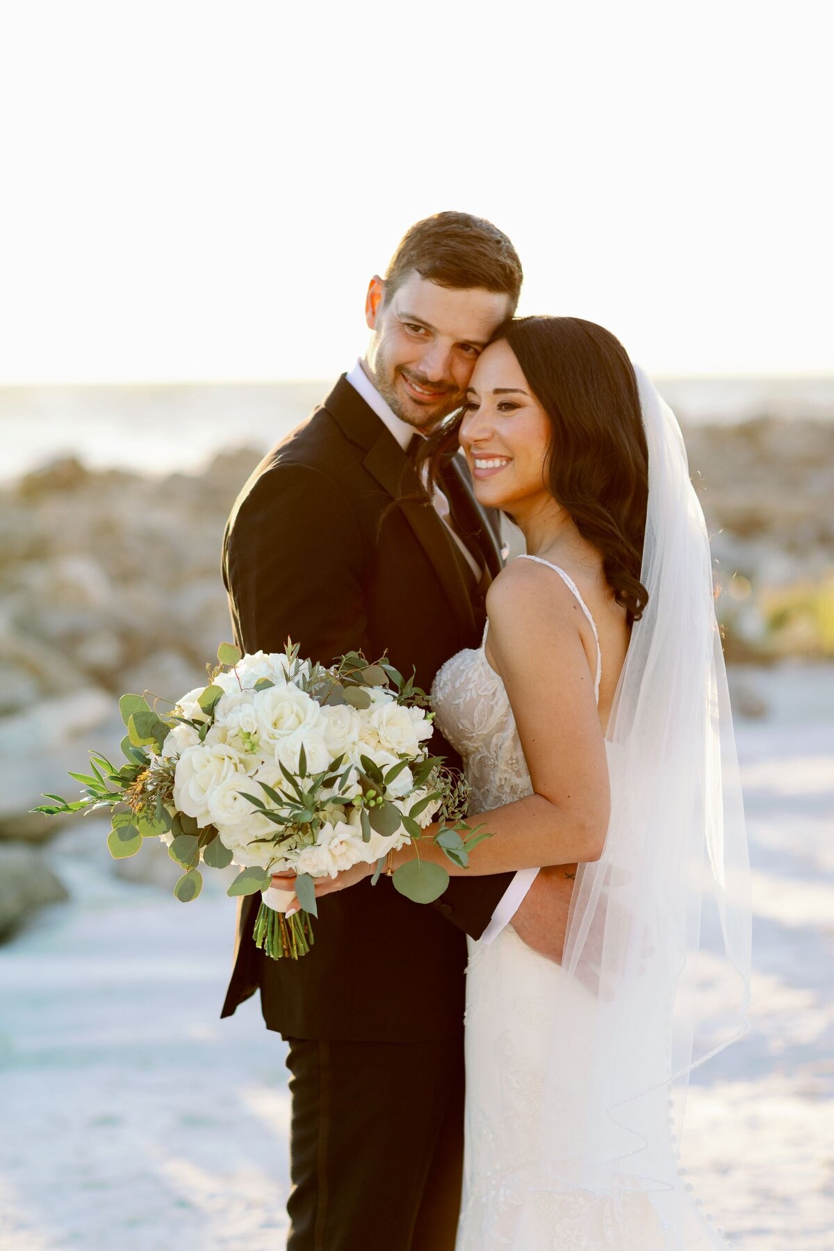 brittany-pannebaker-tampa-florida-destination-wedding-photographer-wedding-alexis-and-alex-boca-bay-pass-club-41