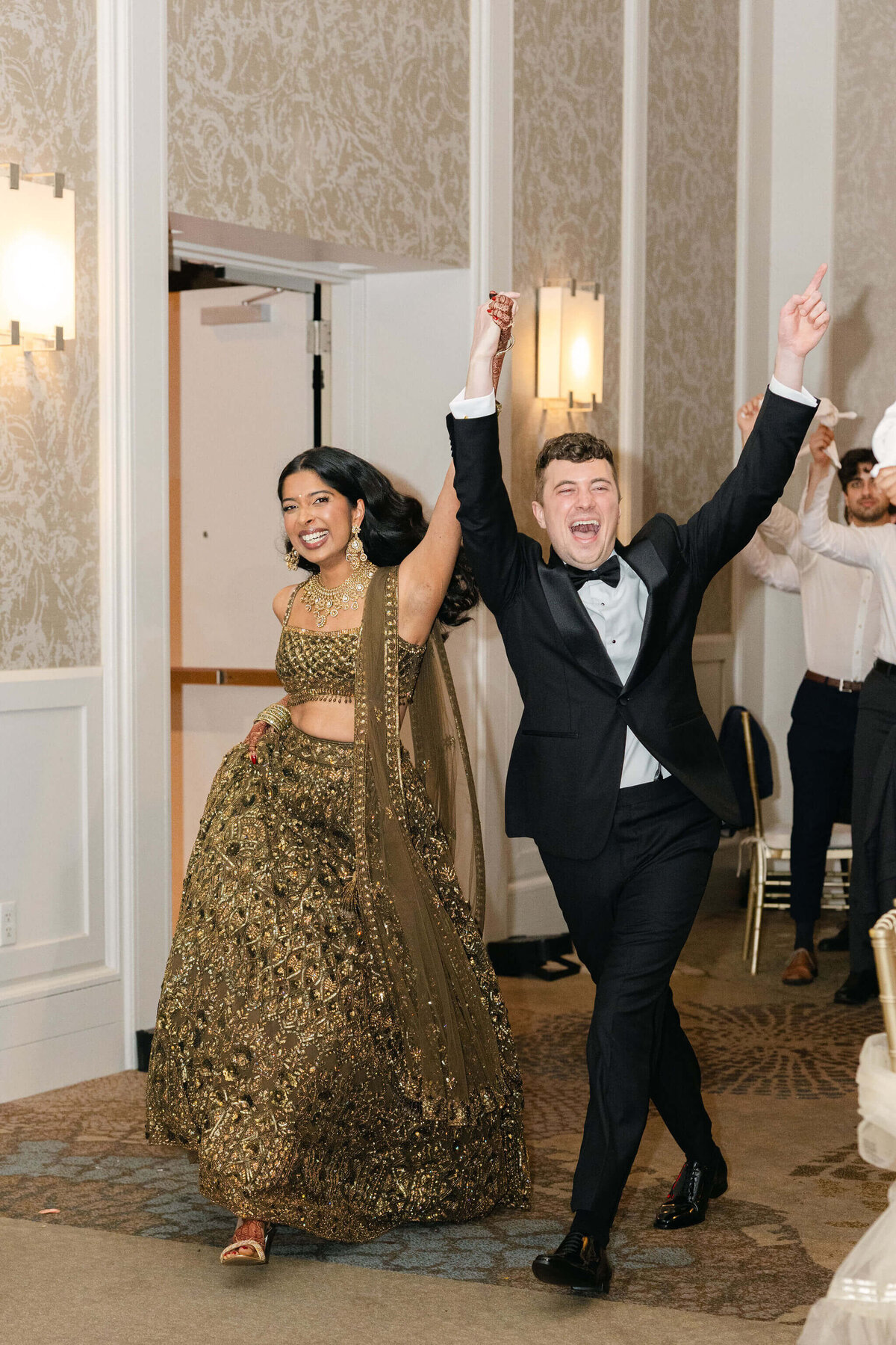 timeless-romance-detroit-wedding