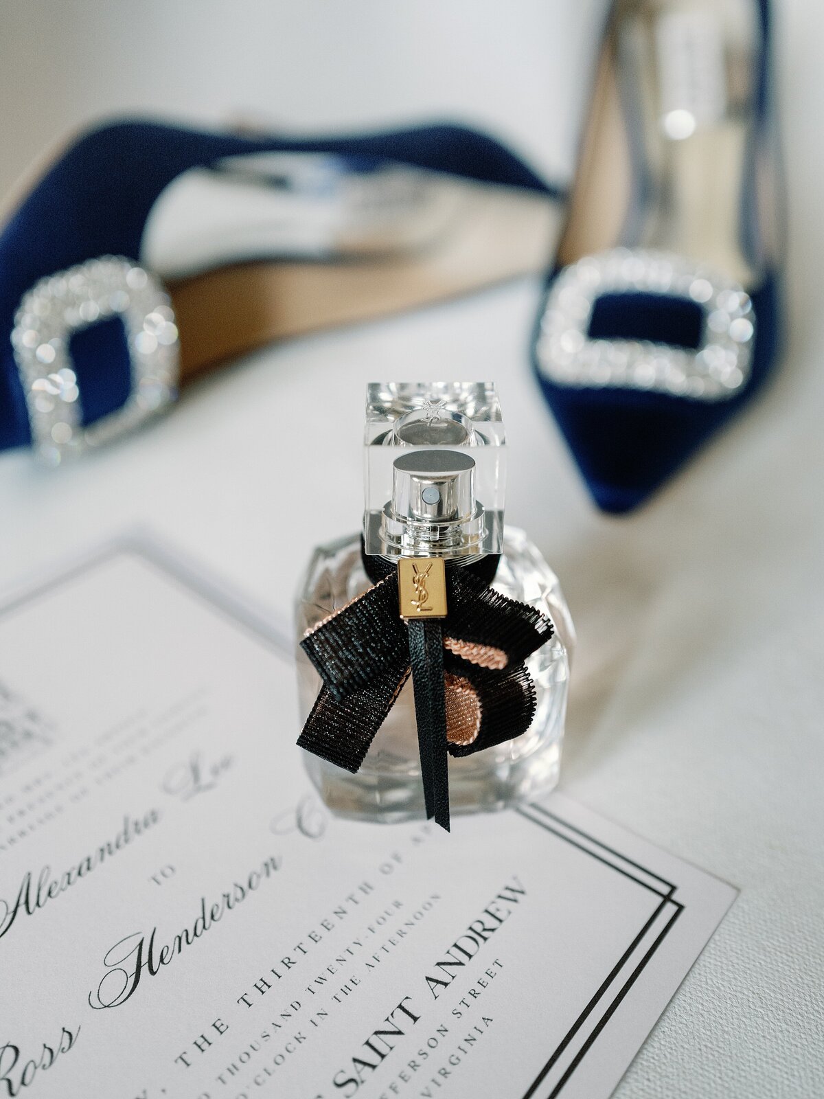taubman-museum-of-art-wedding-photographer-oliver-and-co-roanoke-wedding_0130
