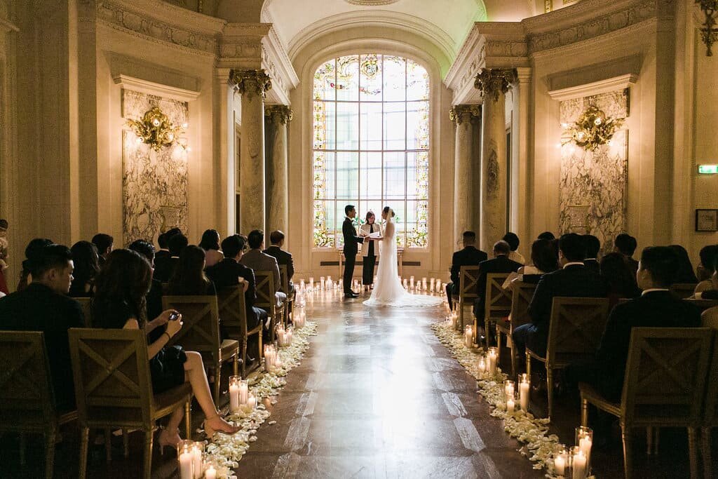 Historic-Paris-building-wedding-ceremony