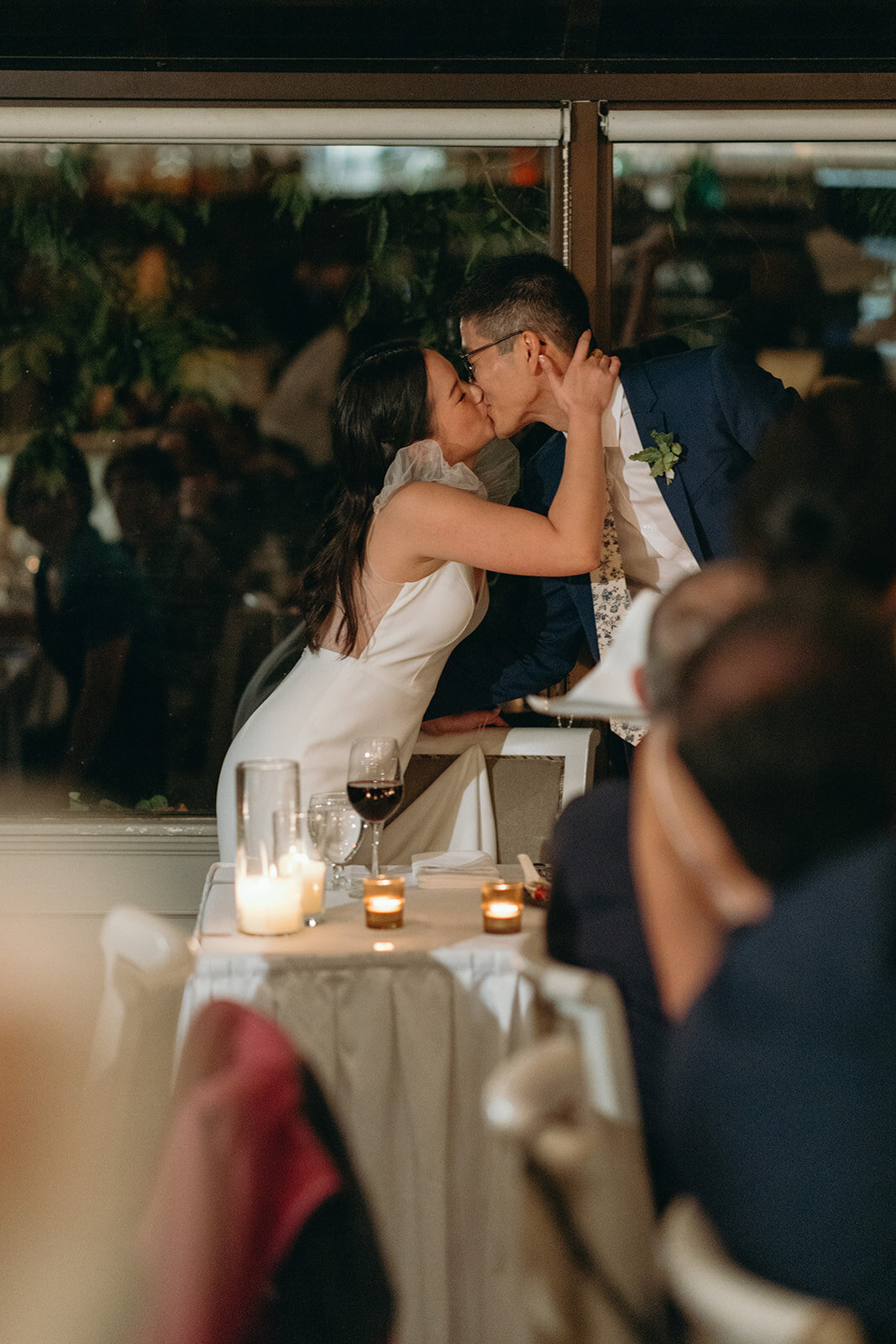 candid-reception-moment-Van-Dusen-vancouver-thegodards