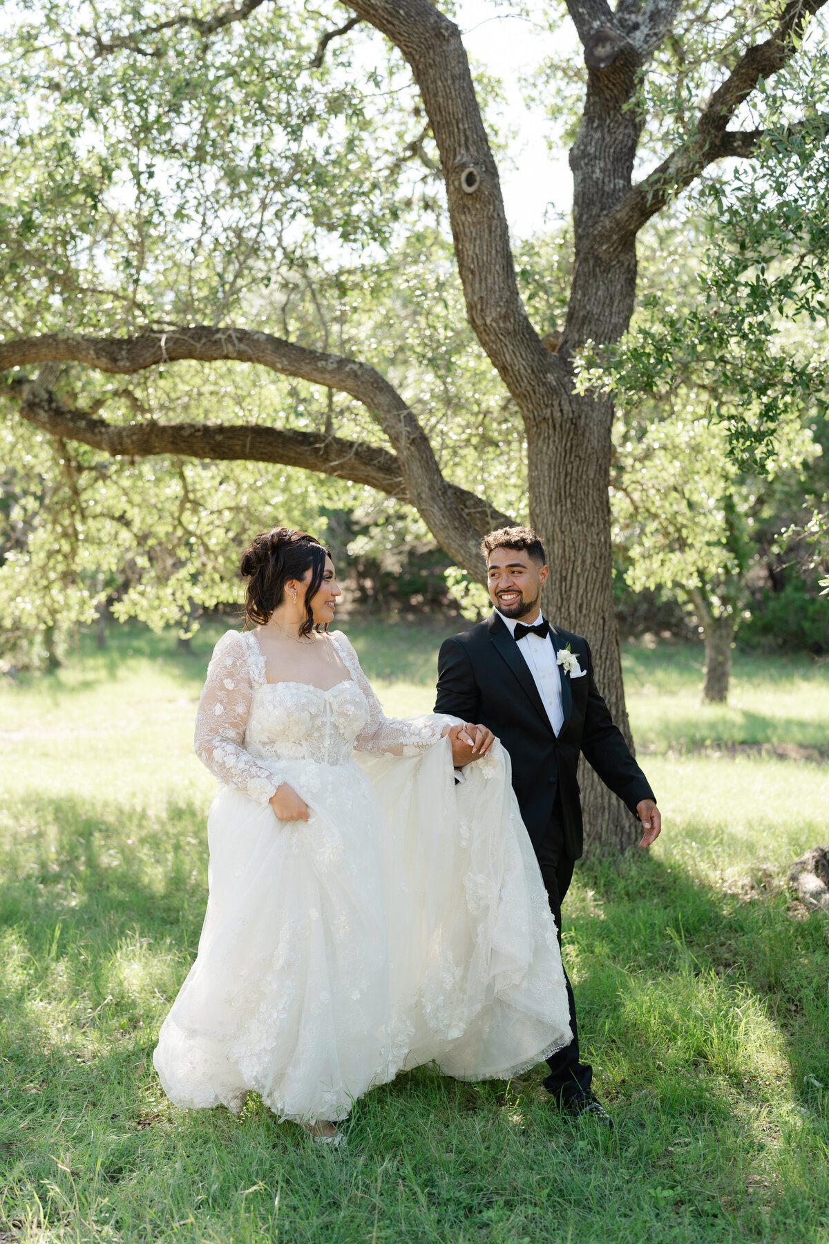 Austin-Wedding-Photographer-Faith-and-fire-photos-33-095