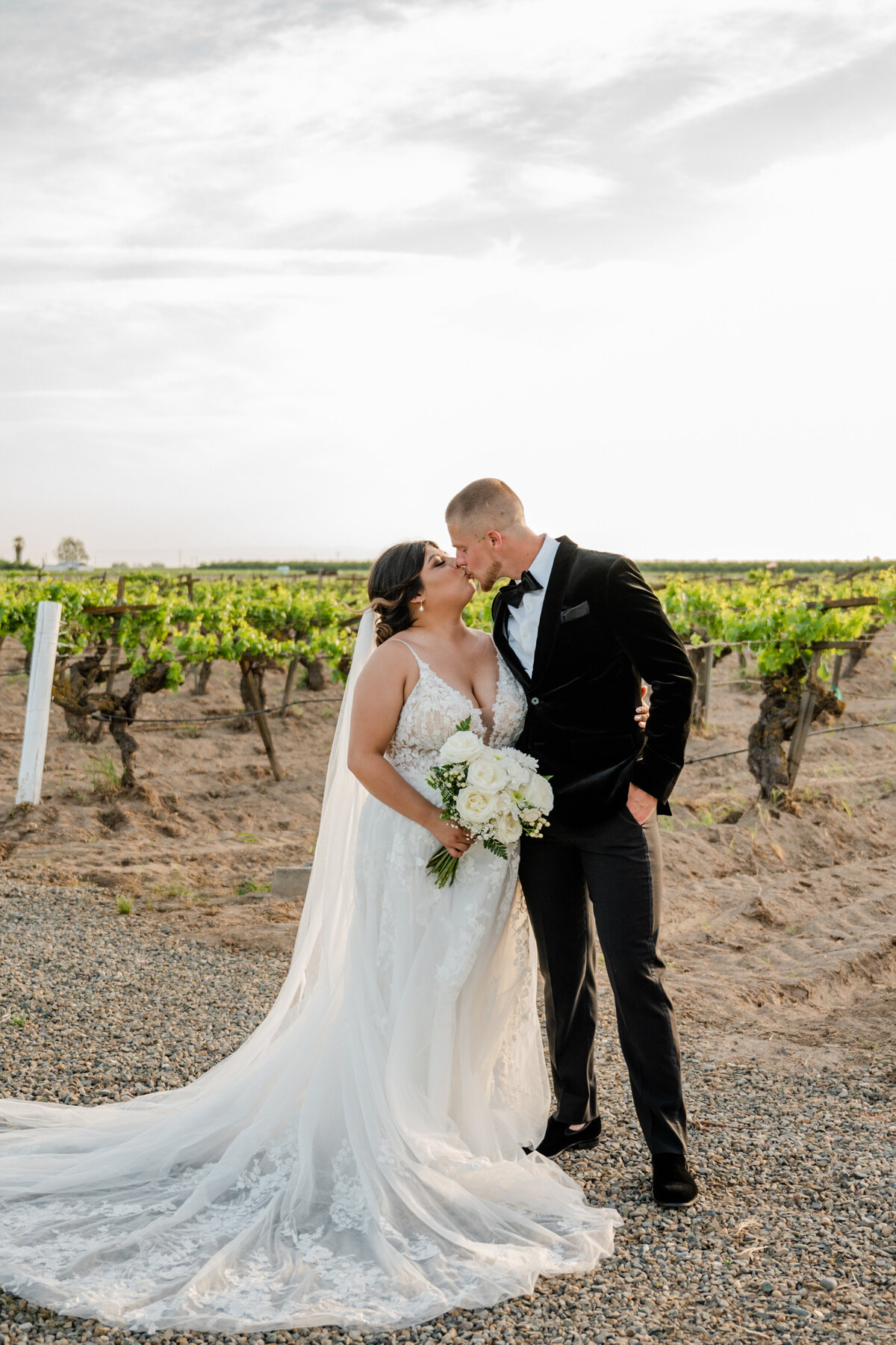Evanelle Winery Wedding Photographer