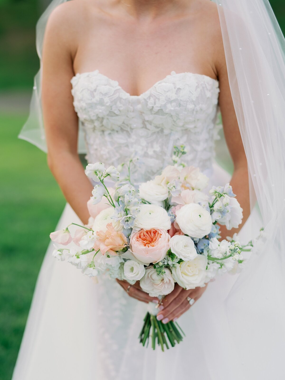 Oak-pointe-country-club-wedding_1385