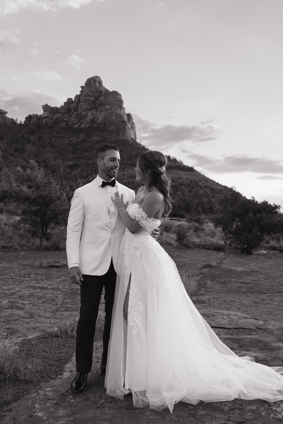 Sarah Folkers Photo Sedona Elopement Micro Wedding-47