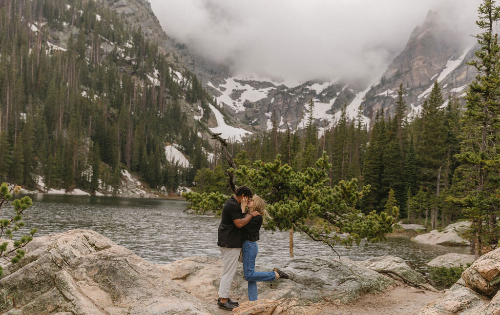 dream-lake-mountain-engagement147