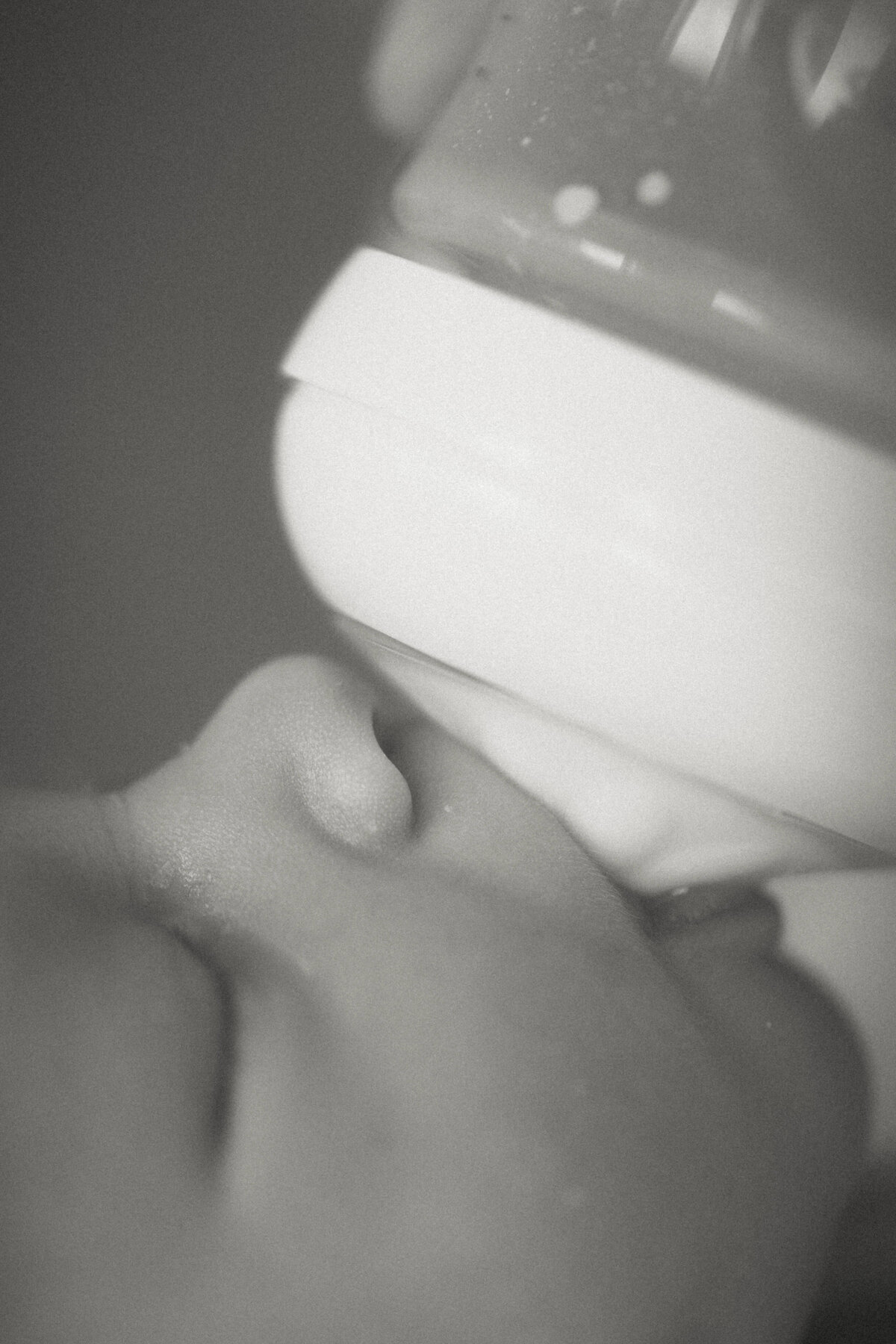 newborn fotograaf - gezinsfotograaf - zwangerschapsfotografie - videograaf - Sint-Niklaas - Pictures by Jess - Mama en baby shoot