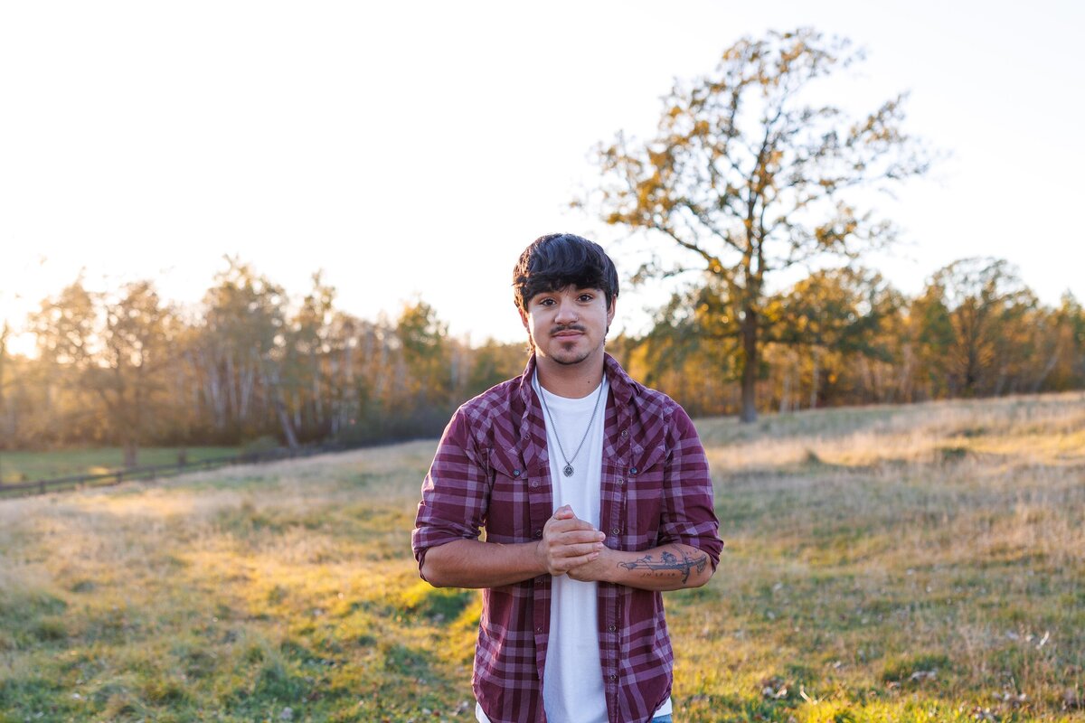 101-Caleb-Senior-Photographer-St-Cloud-Brainerd-MN-MindiJenningsPhotography