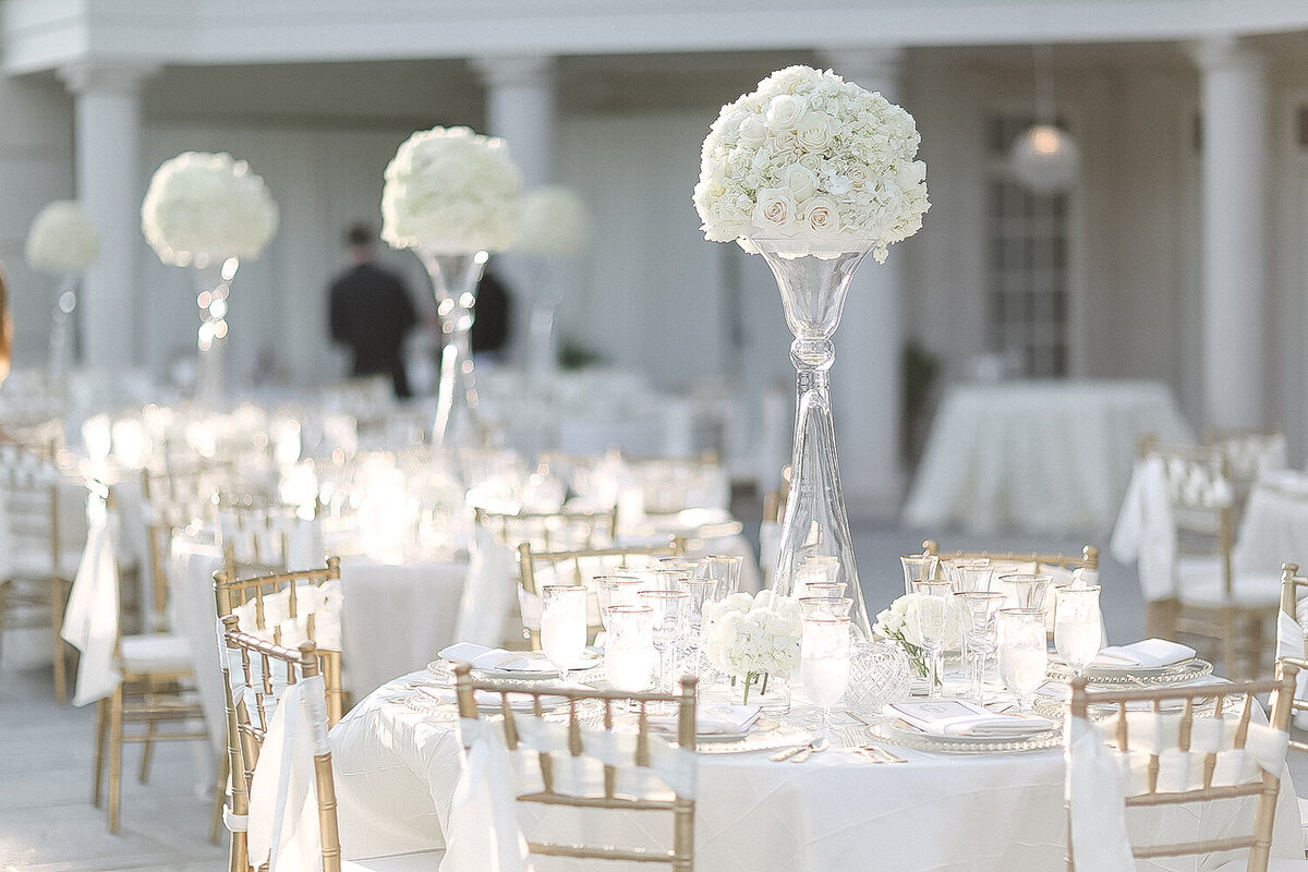 platinum-private-estate-wedding-reception-tablescape