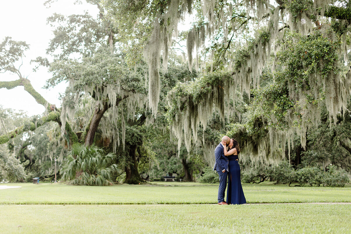 Engagement portrait of couple in New Orleans City Park
