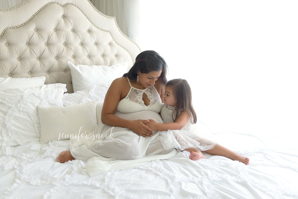best Fayetteville GA maternity photographer, maternity portraits near me Griffin GA, maternity portrait studio McDonough GA