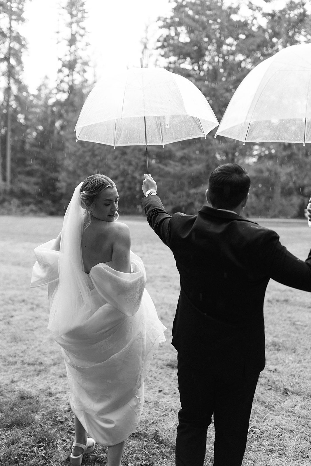 bride-groom-vancouver-destination-wedding-portraits-candid-thegodards