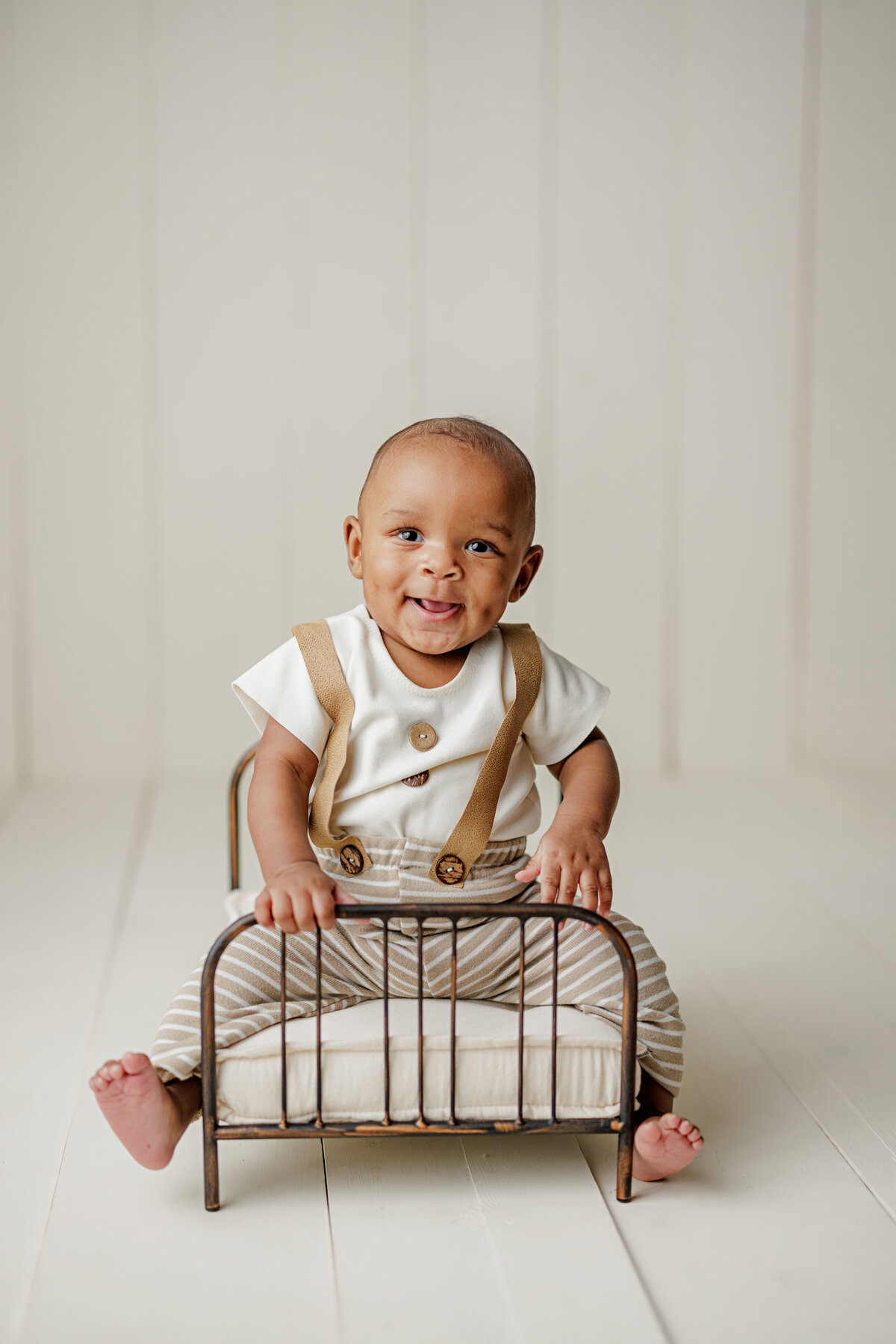 Huntsville Alabama Studio Baby Photographer 6 Month Milestone Session Client Closet17