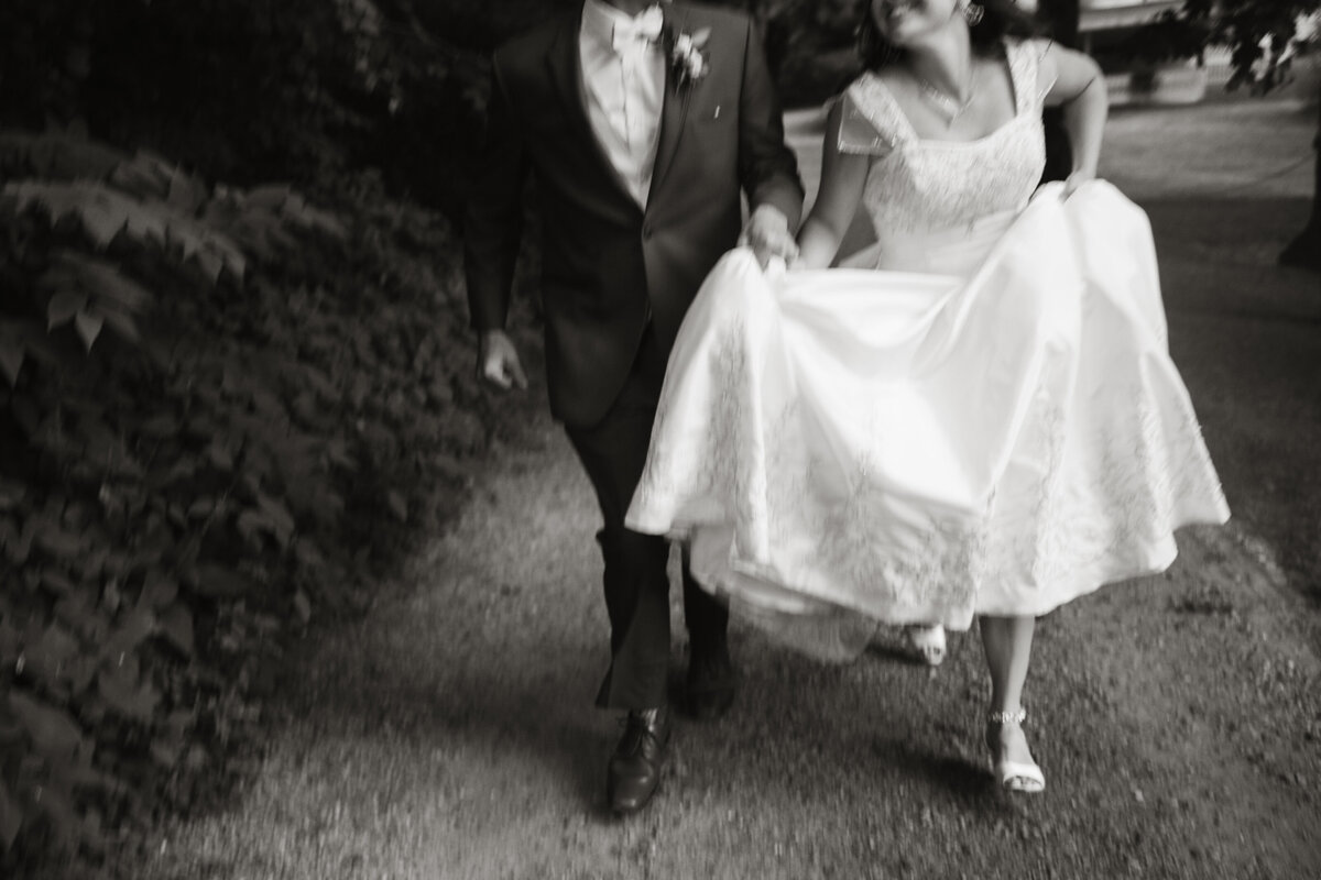 emotive black and white wedding photography michigan city indiana chicago-9