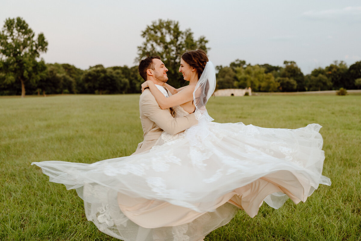 angelina-loreta-photography-texas-wedding-photographer-bride-groom-houston-magnolia-collegestation-166