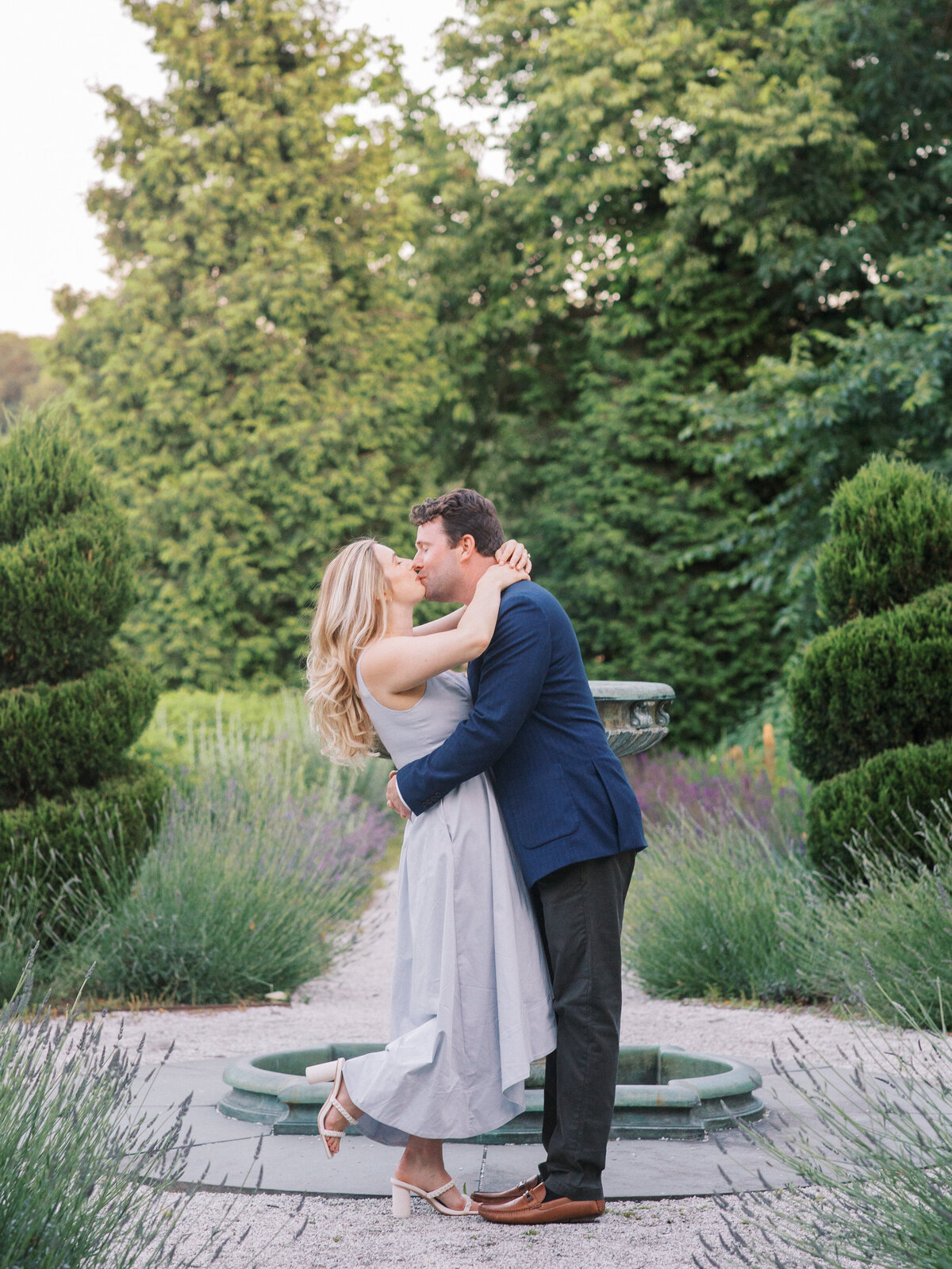 053124_Lauren-and-Shane-Schenley-Park-Engagement-annetroxelpittsburghweddingphotography-2618
