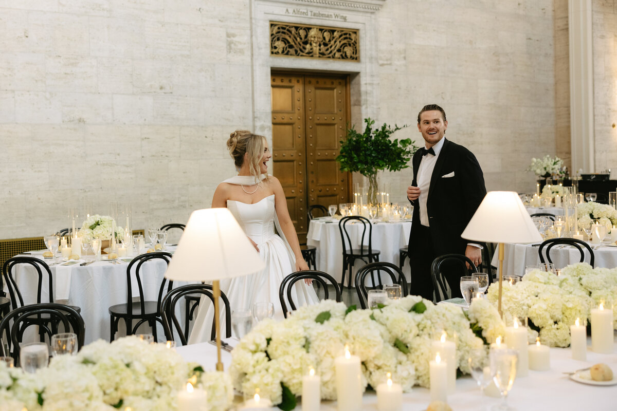 AveryPhillipsPhoto-Morgan+Dominic-DetroitInstituteofArtsWedding-267