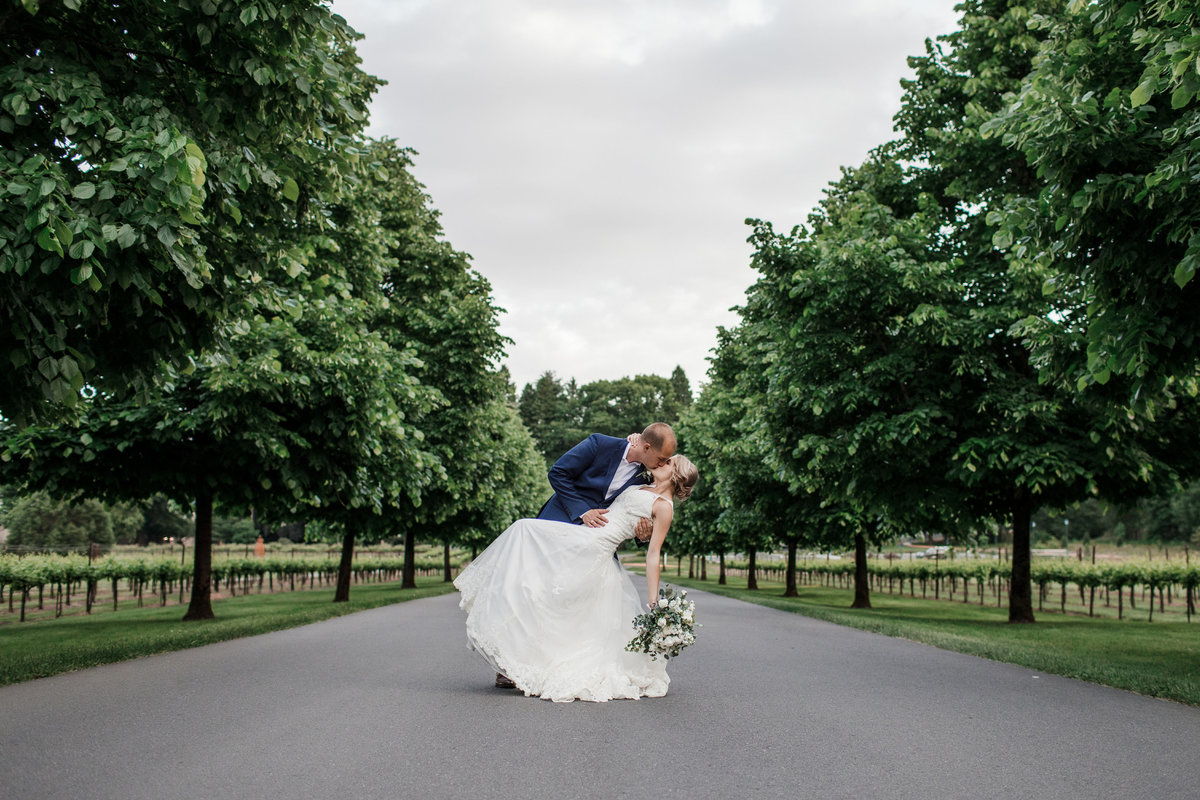 Woodinville-Wedding-Photographer-Willows-Lodge-94
