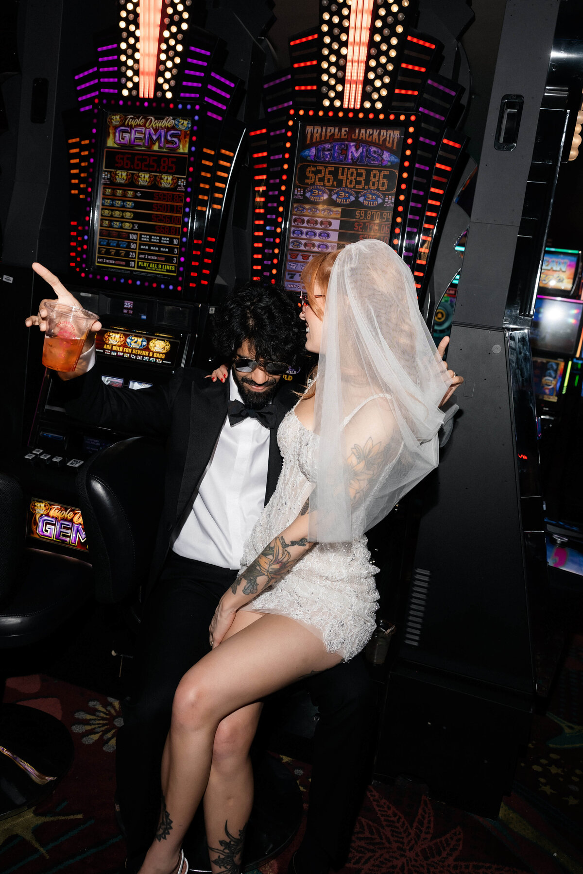 46_riskyexposure_las-vegas-elopement-photography